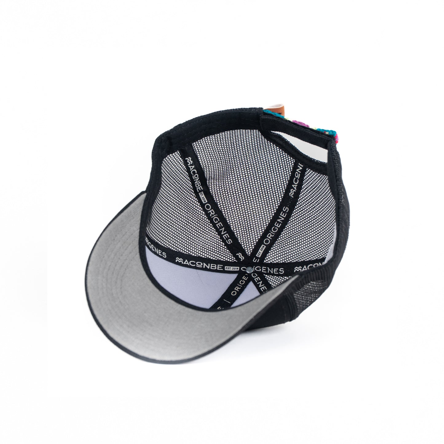 GORRA TRUCKER ORÍGENES NEGRO AL TONO - FRENTE DURO