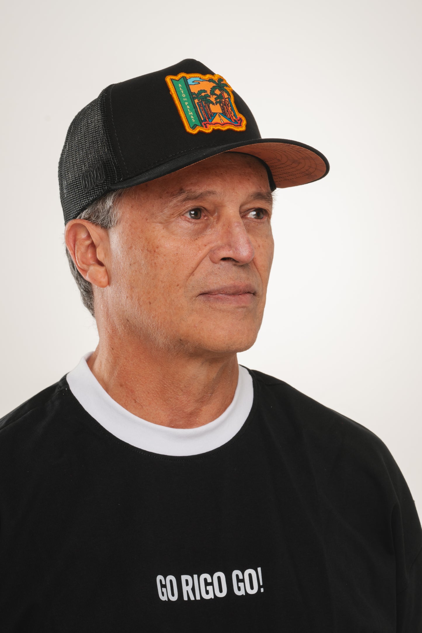 GORRA TRUCKER COLOMBIA EN 2 RUEDAS ALTO DE PALMAS - FRENTE DURO