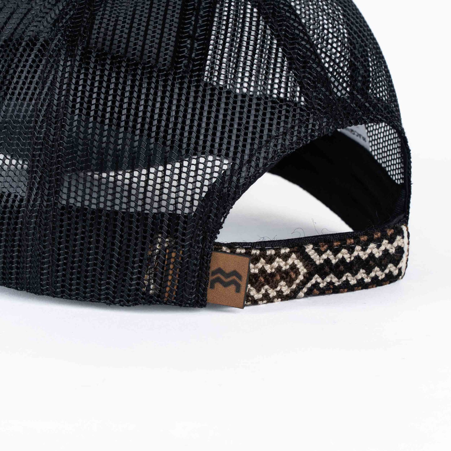 GORRA TRUCKER ESTO ES COLOMBIA MAVICURE - FRENTE DURO