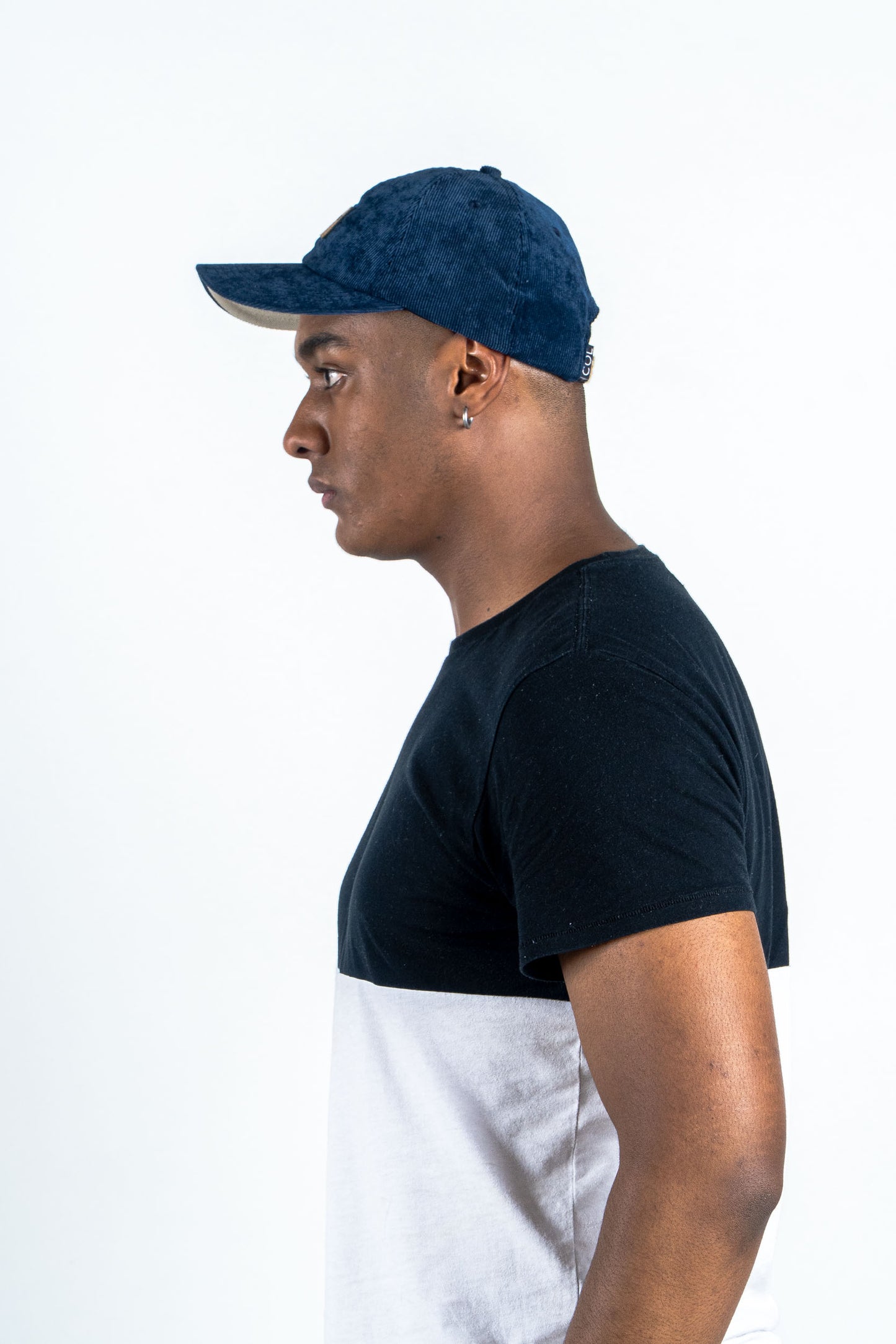 GORRA RAICES AZUL OSCURO CUERO - FRENTE BLANDO