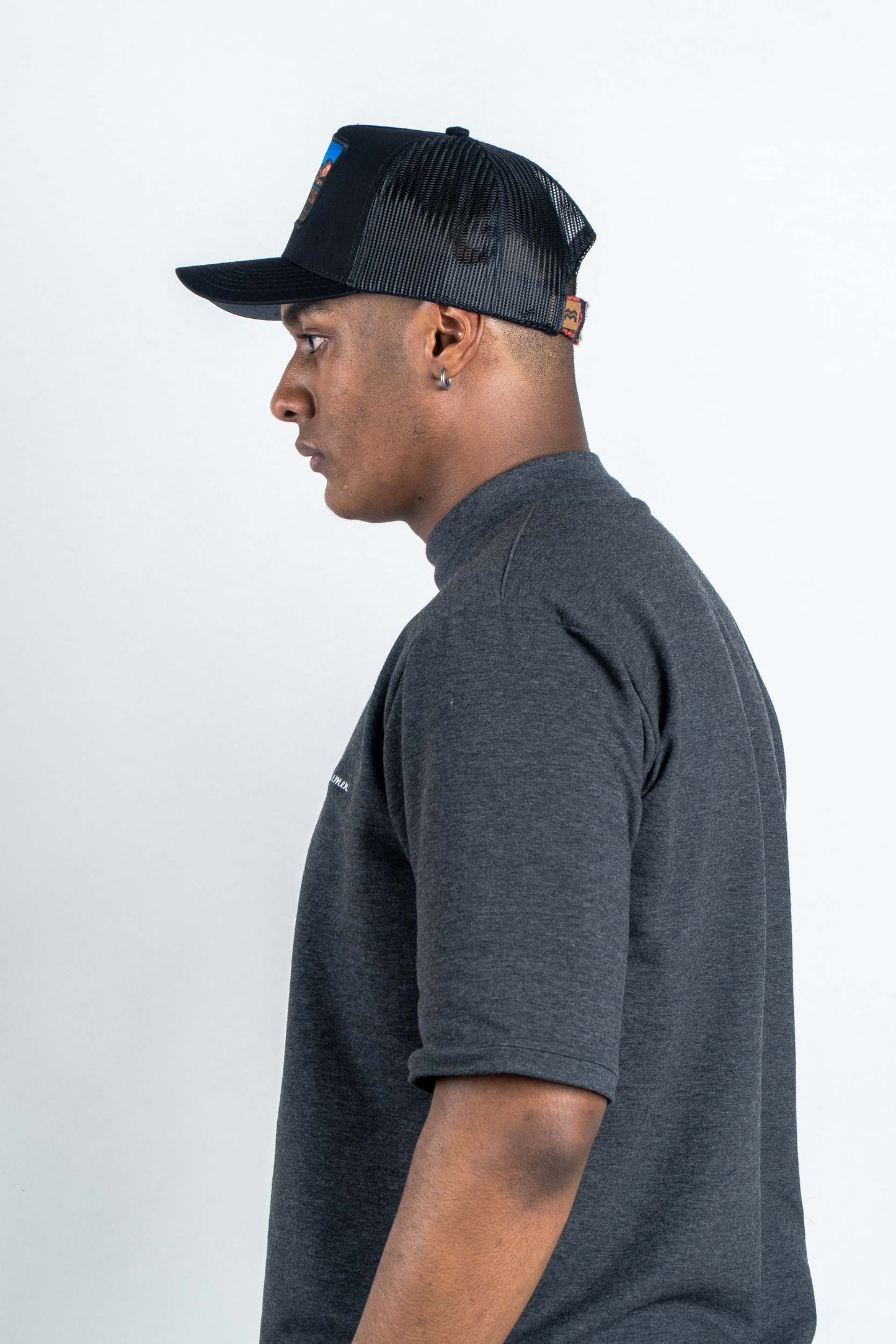 GORRA TRUCKER ESTO ES COLOMBIA MAVICURE - FRENTE DURO