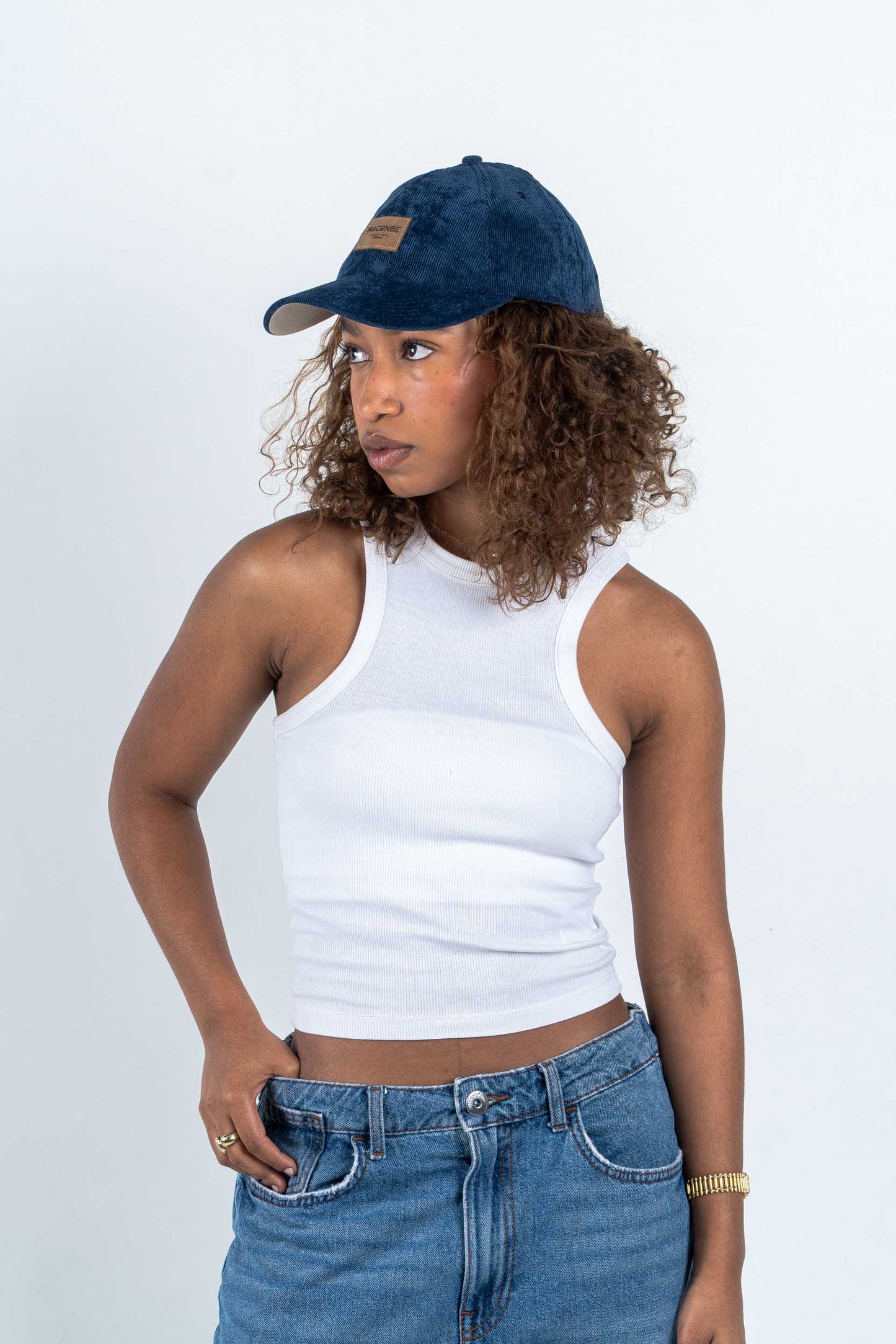 GORRA RAICES AZUL OSCURO CUERO - FRENTE BLANDO