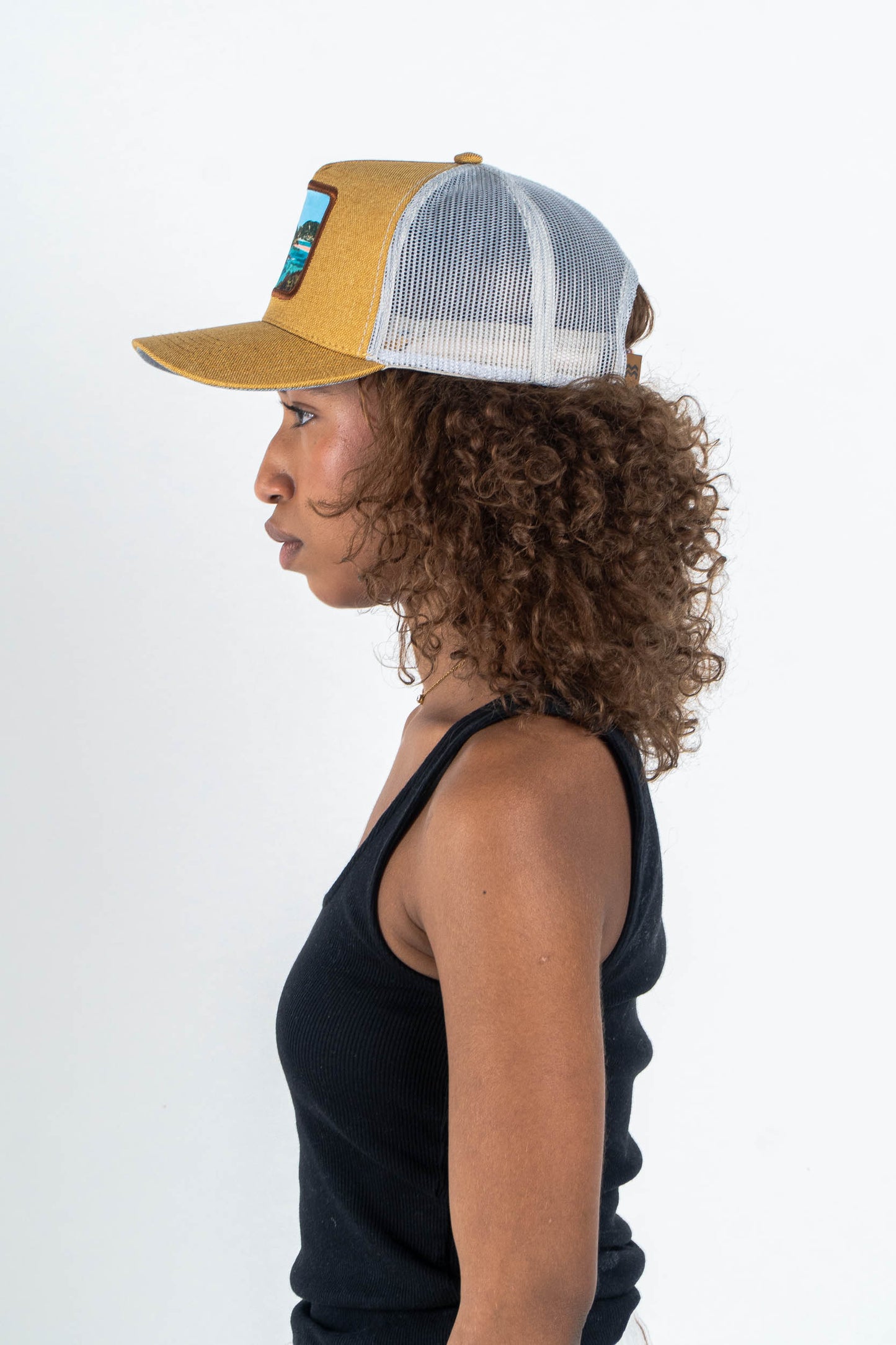 GORRA TRUCKER ESTO ES COLOMBIA TAYRONA - FRENTE DURO