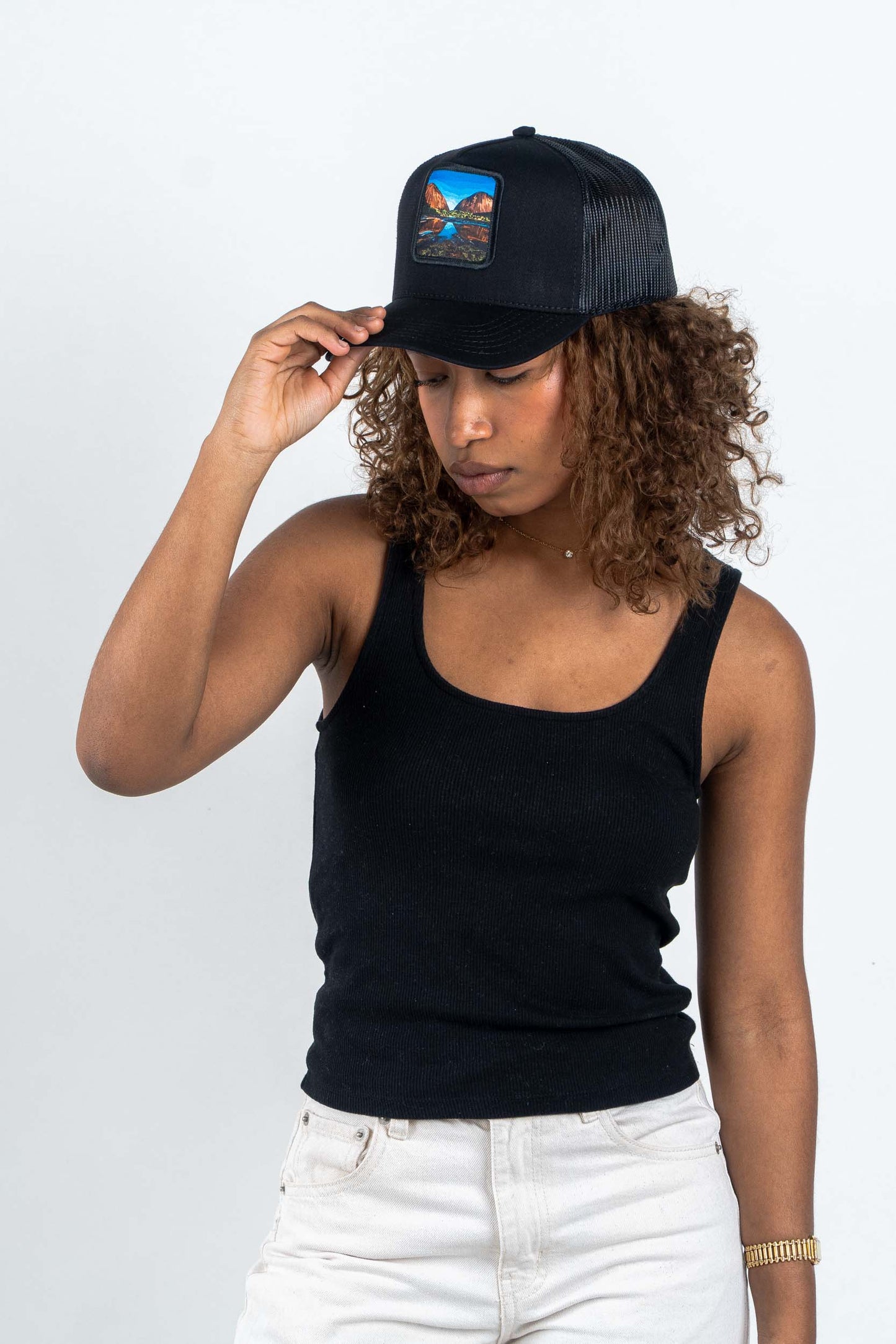 GORRA TRUCKER ESTO ES COLOMBIA MAVICURE - FRENTE DURO