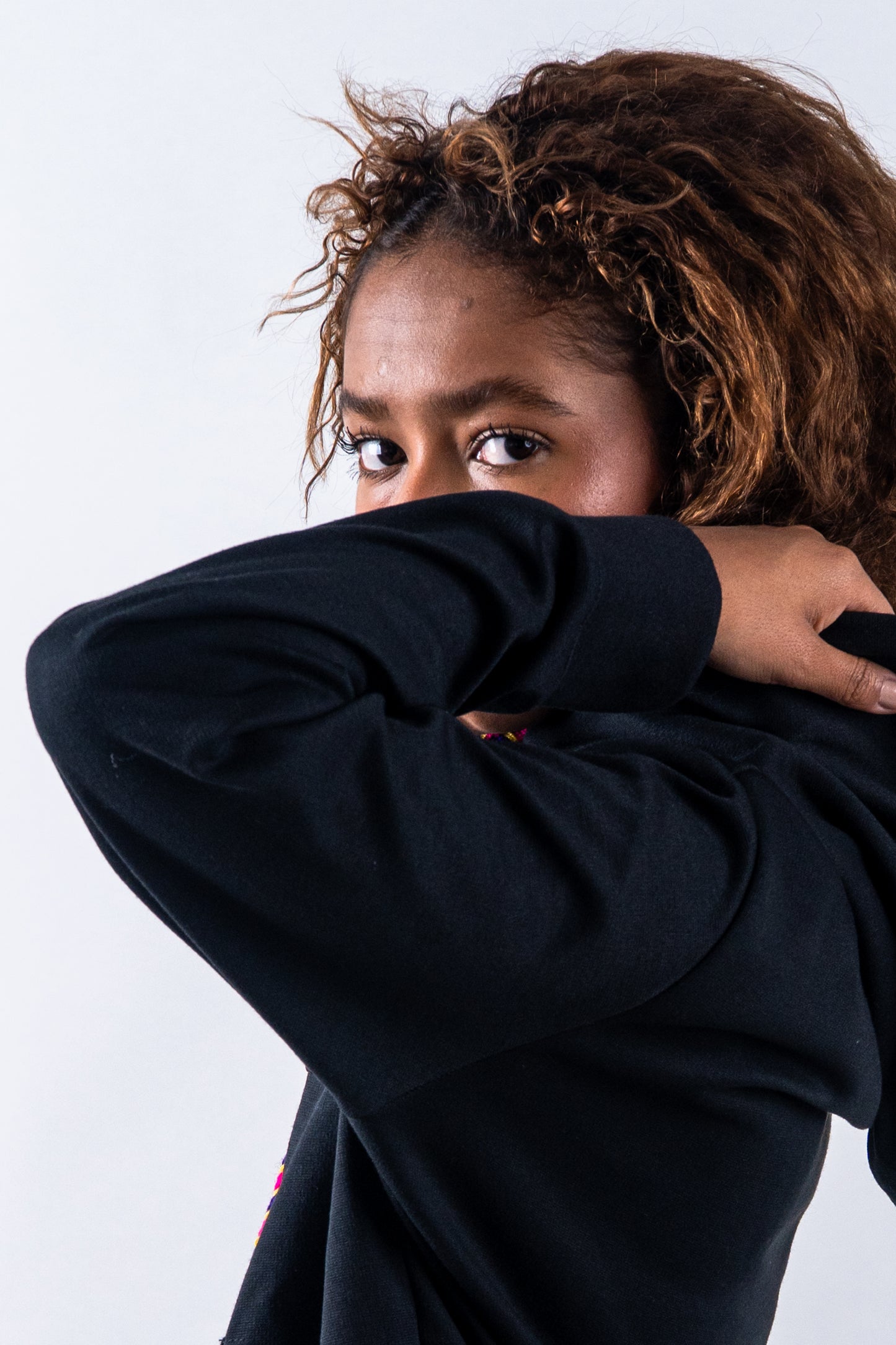 HOODIE UNISEX ORÍGENES NEGRO
