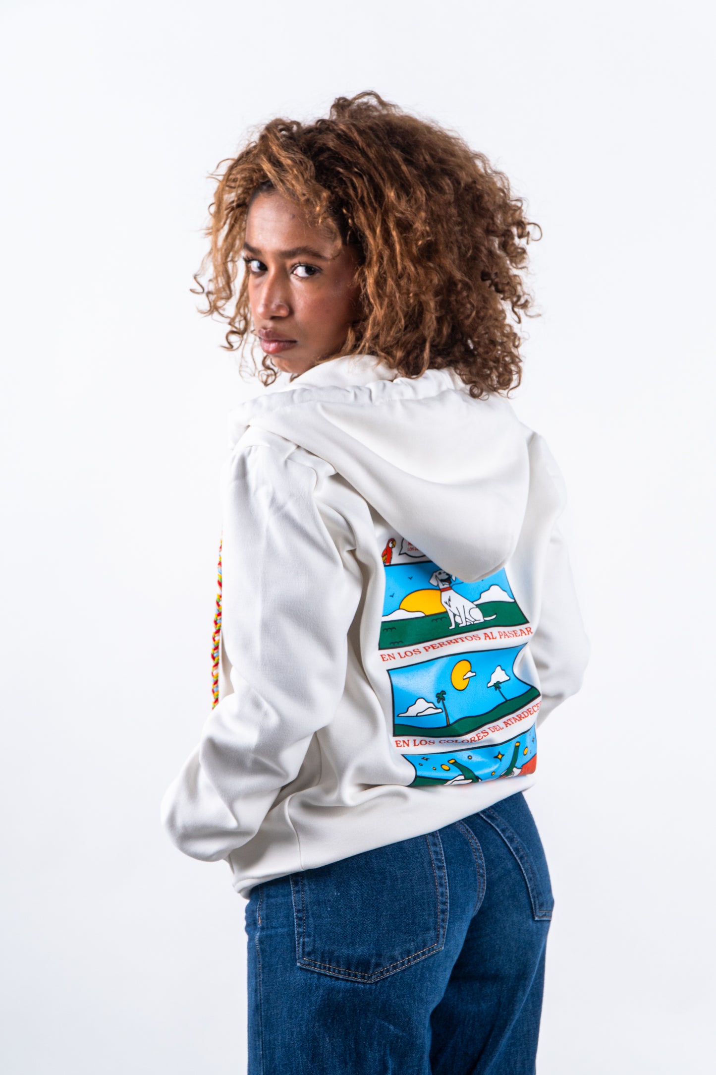 HOODIE CREMALLERA CREMA UNISEX SANARA MAÑANA - DETALLES