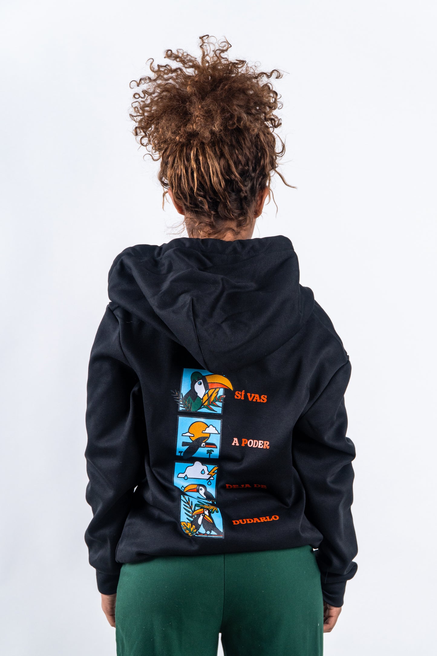HOODIE CREMALLERA NEGRO UNISEX SANARA MAÑANA - CONFIANZA