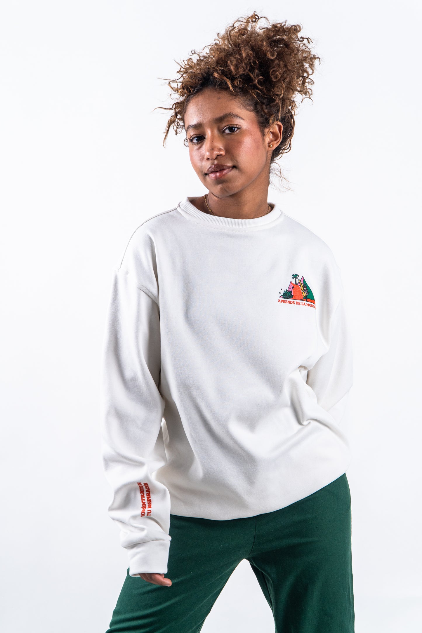 CREWNECK CREMA UNISEX SANARA MAÑANA - RESPIRAR