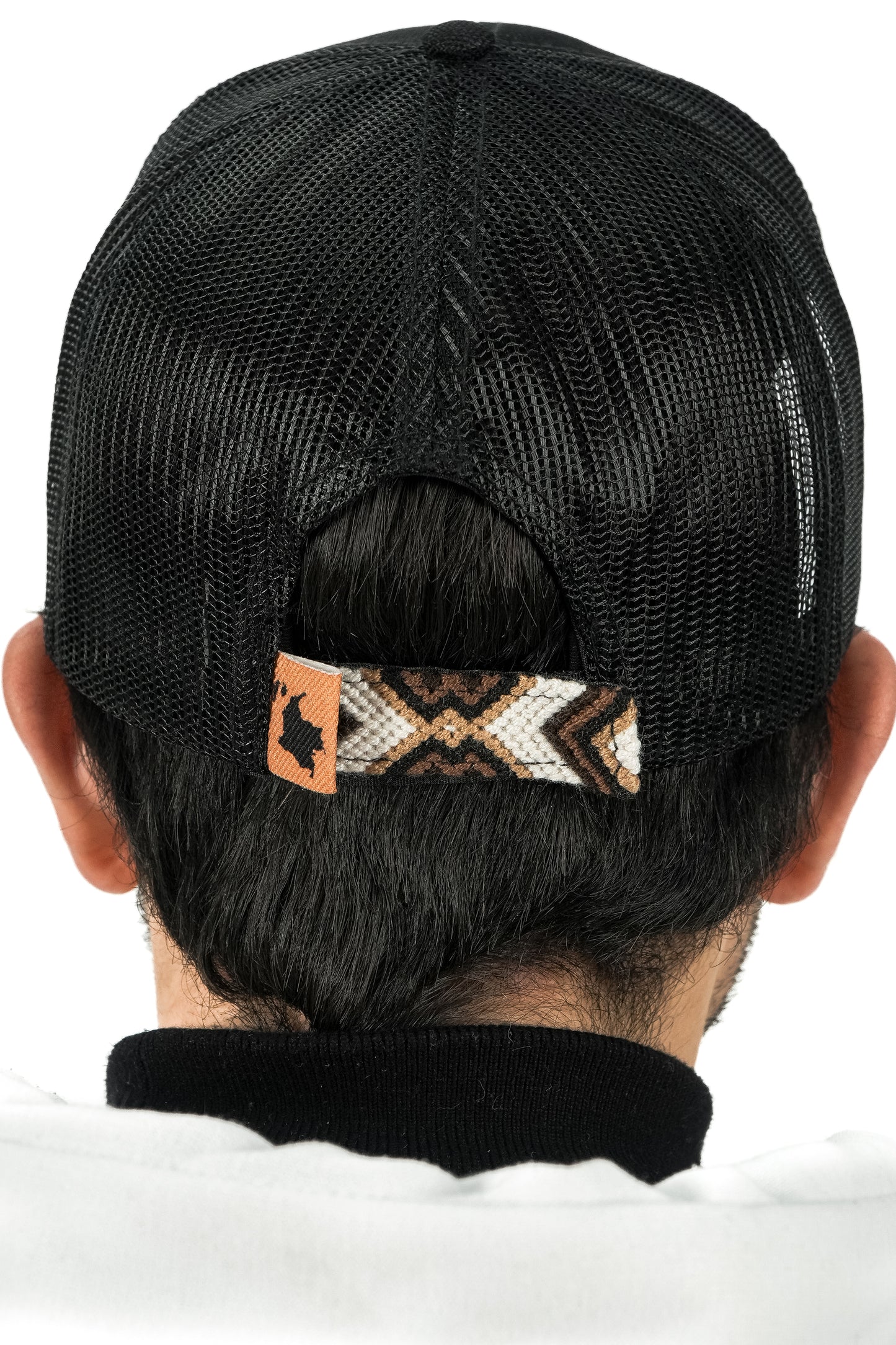 GORRA TRUCKER ORÍGENES NEGRO AL TONO - FRENTE DURO