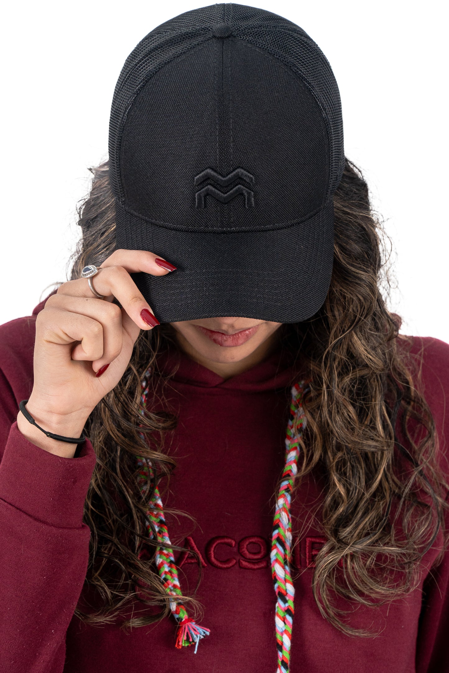 GORRA TRUCKER ORÍGENES NEGRO AL TONO - FRENTE DURO