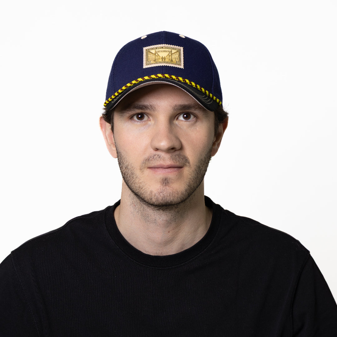 GORRA MENSAJEROS ESTAMPILLA DORADA - FRENTE DURO