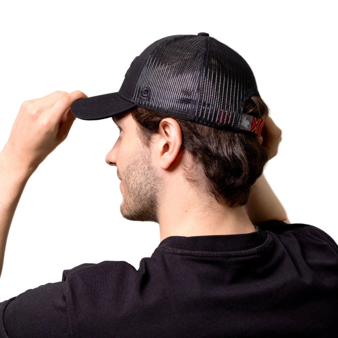 GORRA TRUCKER ORÍGENES NEGRO - FRENTE DURO