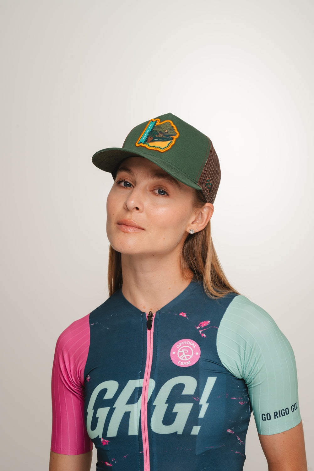 GORRA TRUCKER COLOMBIA EN 2 RUEDAS EL SIFON - FRENTE DURO