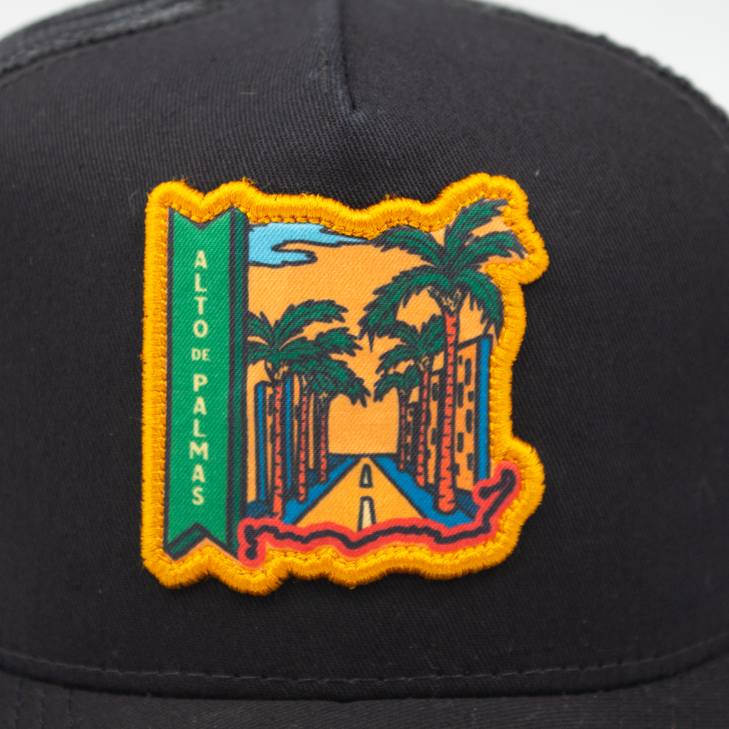 GORRA TRUCKER COLOMBIA EN 2 RUEDAS ALTO DE PALMAS - FRENTE DURO