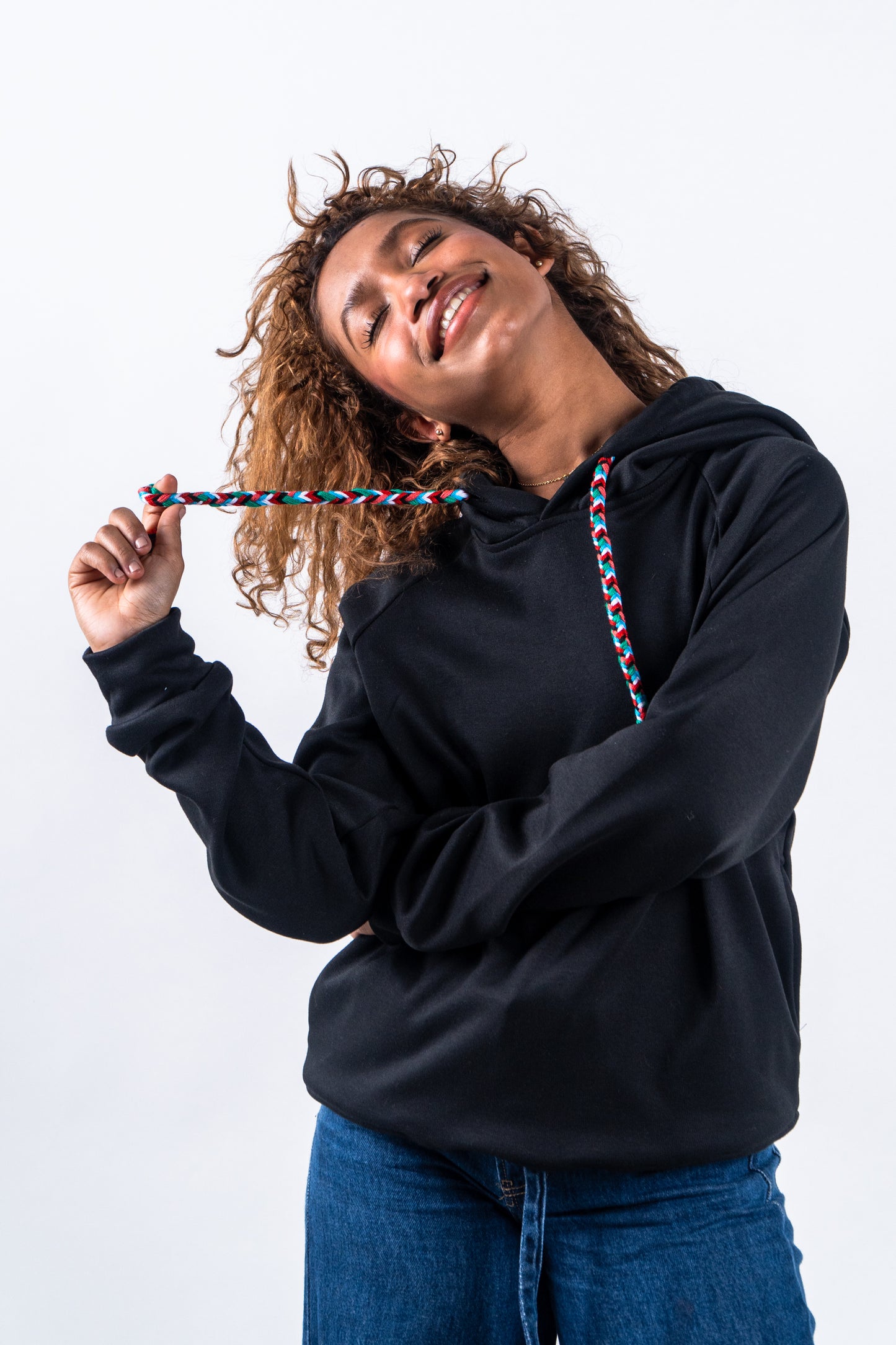 HOODIE NEGRO UNISEX SANARA MAÑANA - RESPIRAR