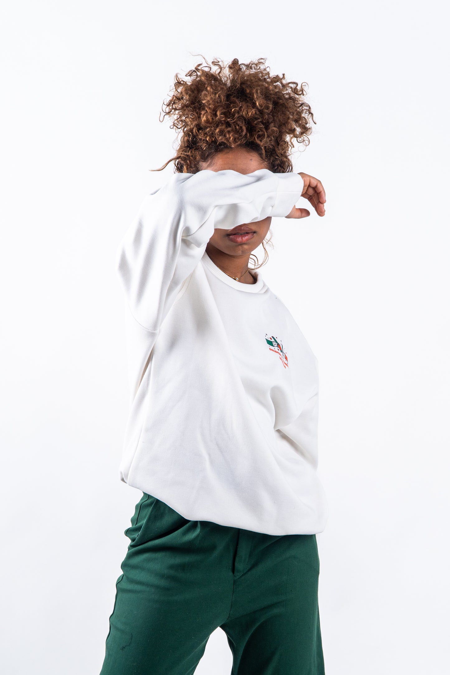 CREWNECK CREMA UNISEX SANARA MAÑANA - DETALLES