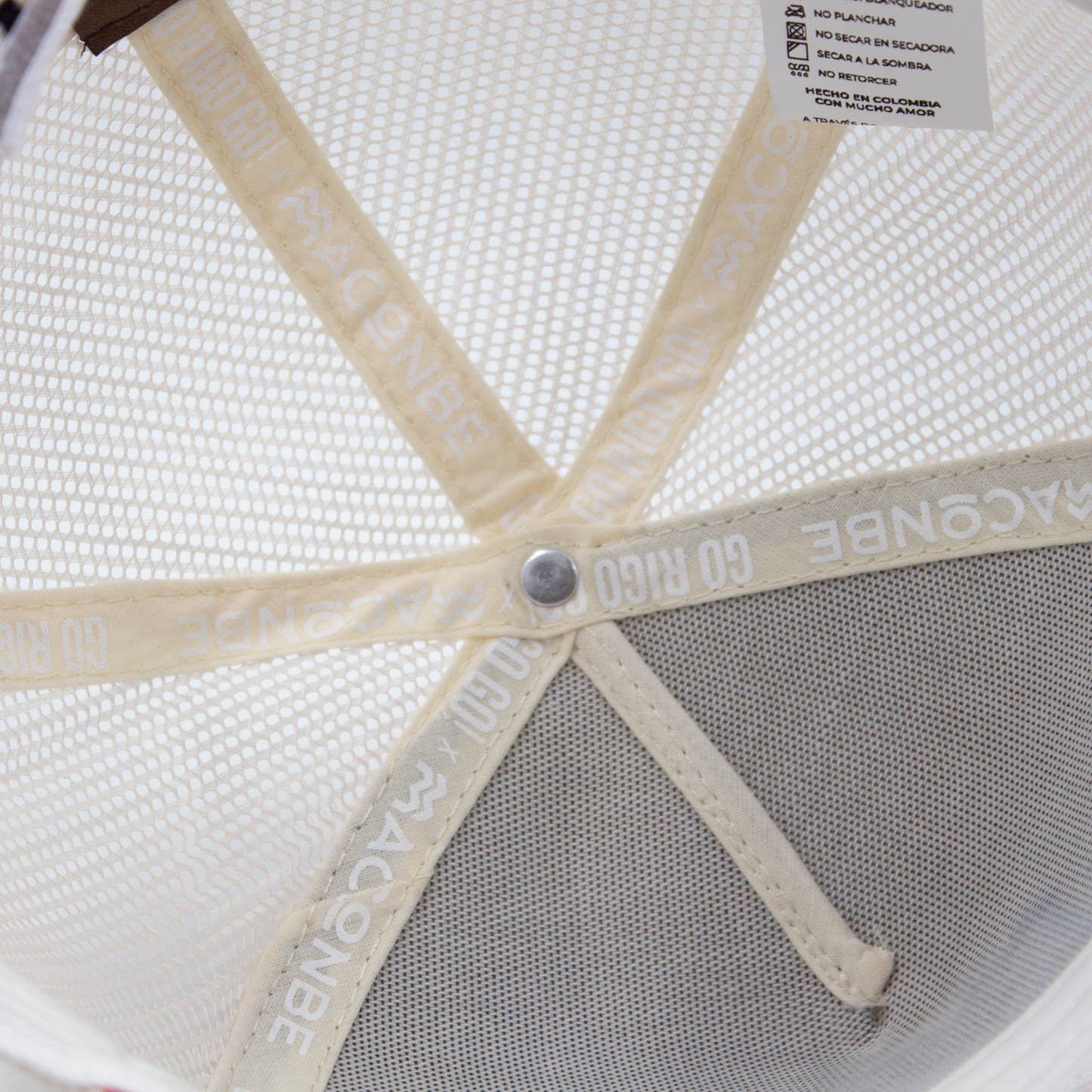 GORRA TRUCKER COLOMBIA EN 2 RUEDAS GIRO DE RIGO - FRENTE DURO