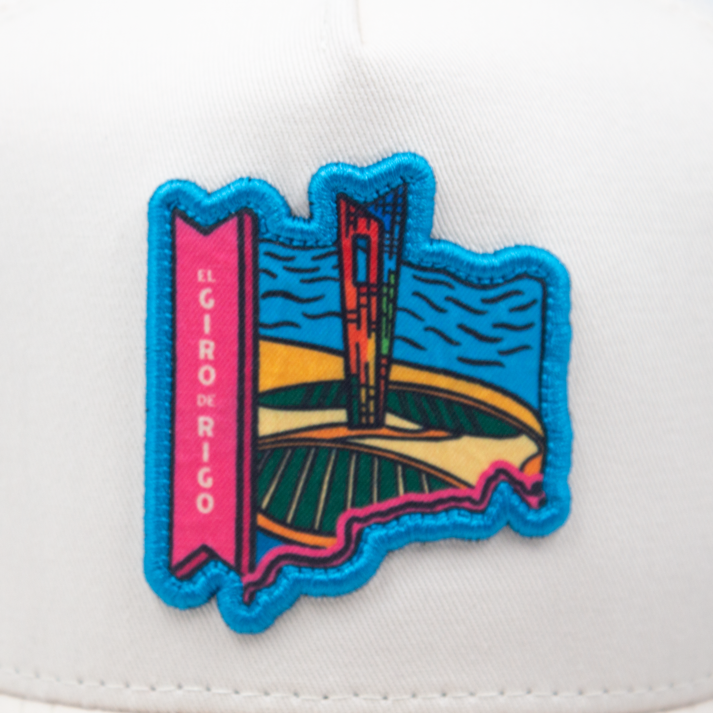 GORRA TRUCKER COLOMBIA EN 2 RUEDAS GIRO DE RIGO - FRENTE DURO